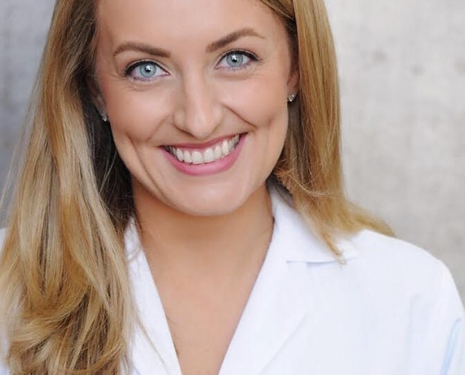 Dr. Angieszka Czechowicz