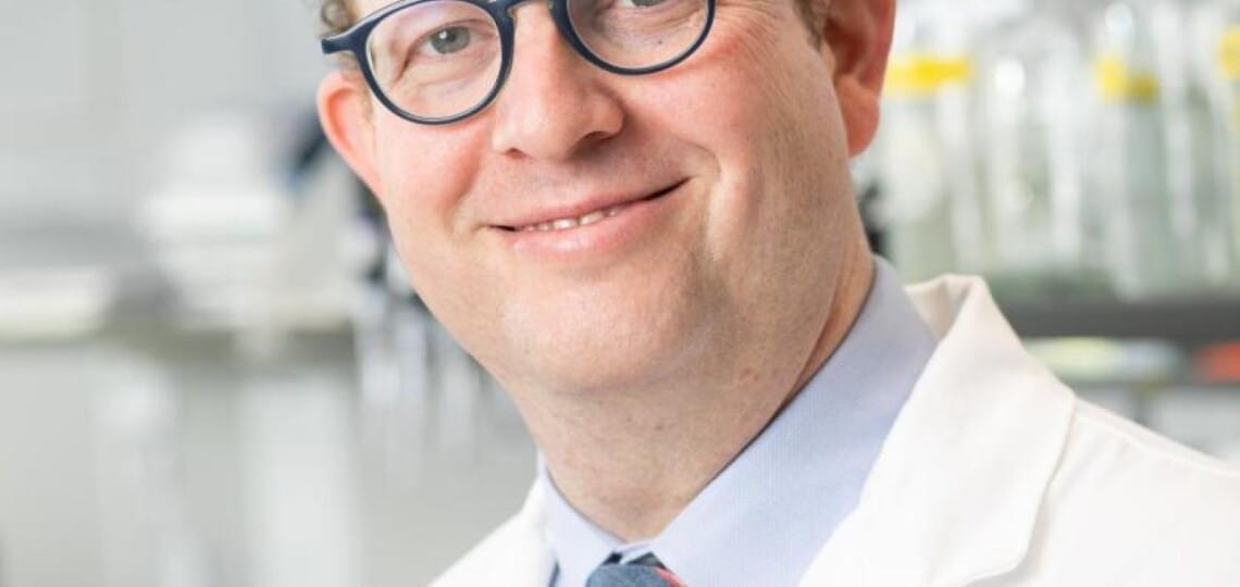 New study reveals how disrupted DNA navigation leads to impaired red blood cell development in myelodysplastic syndrome
